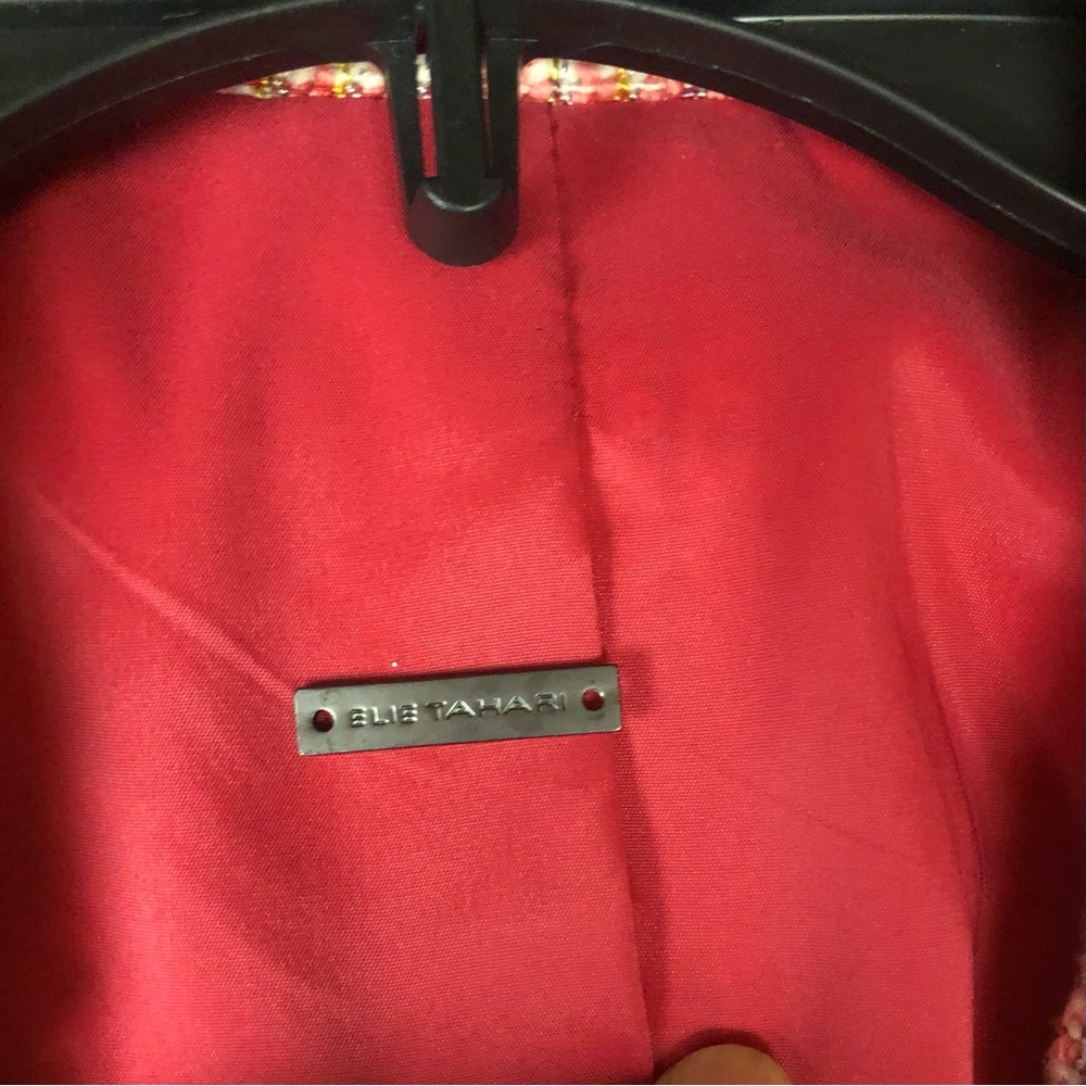 Tahari Cropped Tweed Blazer - Picture 8 of 8